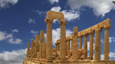 Juno (V-VI yüzyıl M.ö.) Antik Yunan tapınağı, tapınaklar, Agrigento, Sicilya Vadisi. Alan 1997 yılında Unesco mirası listesinde yer yapıldı.