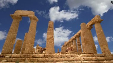 Juno (V-VI yüzyıl M.ö.) Antik Yunan tapınağı, tapınaklar, Agrigento, Sicilya Vadisi. Alan 1997 yılında Unesco mirası listesinde yer yapıldı.