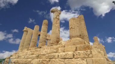 Juno (V-VI yüzyıl M.ö.) Antik Yunan tapınağı, tapınaklar, Agrigento, Sicilya Vadisi. Alan 1997 yılında Unesco mirası listesinde yer yapıldı.