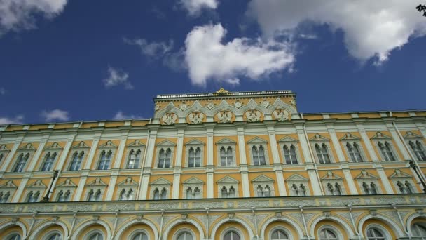 Grand Kremlin Palace μια ηλιόλουστη ημέρα. Κρεμλίνο Μόσχας, Ρωσία — Αρχείο Βίντεο