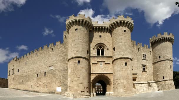 Rhodes Island, Greece, a symbol of Rhodes, of the famous Knights Grand Master Palace (also known as Castello) in the Medieval town of rhodes, a must-visit museum of Rhodes — Stock Video