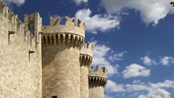 Ilha de Rodes, Grécia, símbolo de Rodes, do famoso Palácio do Grão-Mestre dos Cavaleiros (também conhecido como Castello) na cidade medieval de Rodes, um museu de visita obrigatória de Rodes — Vídeo de Stock