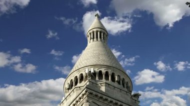 Kutsal Yürek Bazilikası, Paris, Fransa