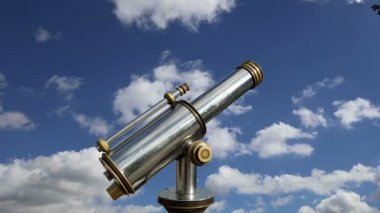 Teleskop Görüntüleyici gökyüzünün (zaman atlamalı karşı)