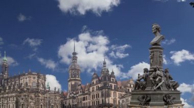 Brühl Teras ve Hofkirche veya Katedrali, kutsal üçlü - Dresden, Sachsen, Germany Barok kilise heykel