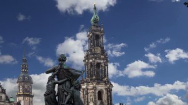 Brühl Teras ve Hofkirche veya Katedrali, kutsal üçlü - Dresden, Sachsen, Germany Barok kilise heykel