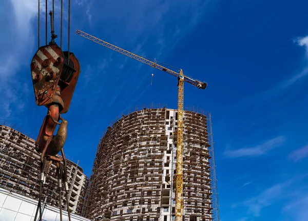 Crochet Grue Construction Avec Bâtiment Plusieurs Étages Construction Avec Échafaudage — Photo