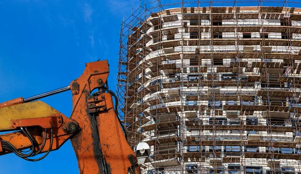 Partie Une Machine Construction Pelle Grue Avec Bâtiment Plusieurs Étages — Photo