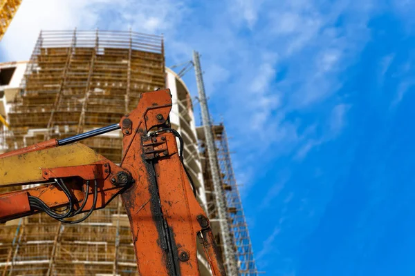 Partie Une Machine Construction Pelle Grue Avec Bâtiment Plusieurs Étages — Photo