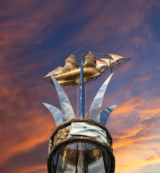 Moscow Russia October 2020 Brig Mercury 돛대를 돛단배 Sky Monument — 스톡 사진