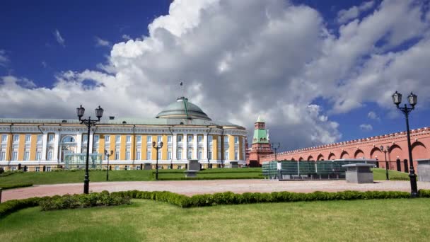 Wnętrze Moskiewskiego Kremla Rosja Dzień Przed Zachmurzonym Niebem — Wideo stockowe