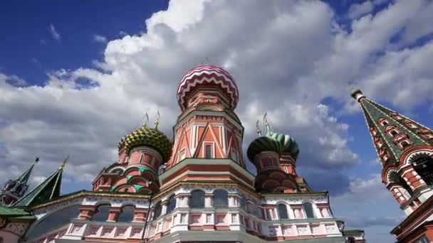 Sint Basiliuskathedraal Tempel Van Basilius Gezegende Tegen Bewegende Wolken Rode — Stockvideo