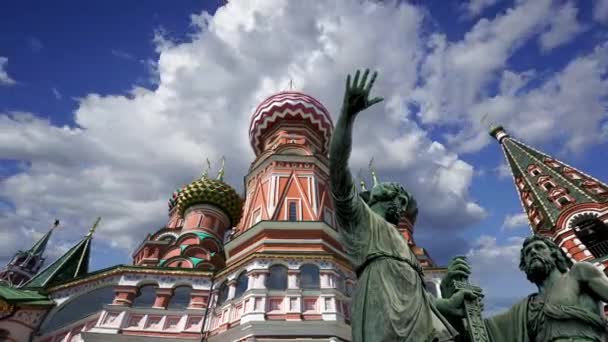 Minin Och Pojarsky Monument Restes 1818 Nära Saint Basil Katedralen — Stockvideo