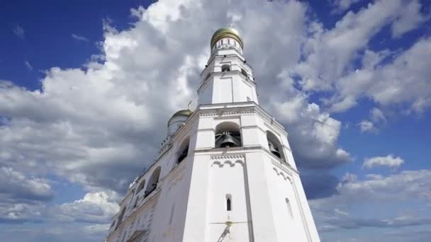 Ivan Grande Cloche Contre Les Nuages Mouvants Moscou Kremlin Russie — Video