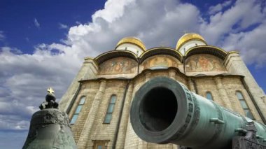 Çar Bell ve Çar Topu hareketli bulutlara karşı, Moskova Kremlin, Rusya 