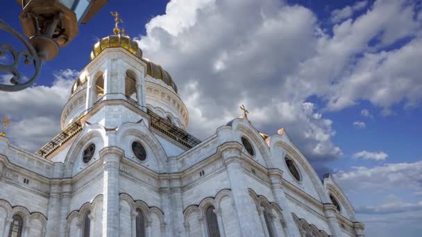 Kurtarıcı Katedral Gün Hareket Eden Bulutlara Karşı Moskova Rusya — Stok video