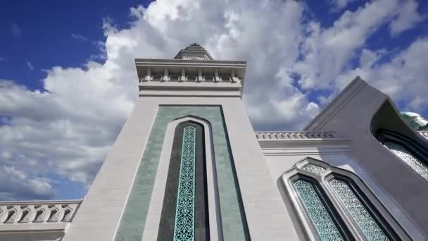 Moscú Mezquita Catedral Contra Las Nubes Movimiento Rusia Mezquita Principal — Vídeo de stock