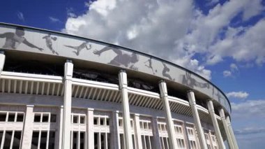 MOSCOW, RUSSIA - 23 Temmuz 2020: Moskova büyük spor arenası (stadyum) Luzhniki Olimpiyat Kompleksi. Rusya 
