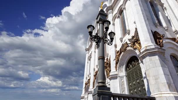 基督救世主座堂 在飘扬的云彩中 俄罗斯莫斯科 — 图库视频影像