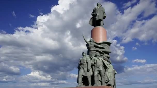 View Monument Vladimir Lenin 1985 Sculptor Kerbel Architect Makarevich Moving — Vídeos de Stock