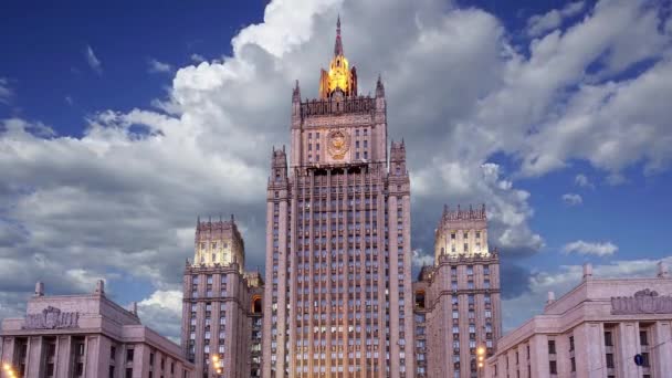 Ministerio Asuntos Exteriores Federación Rusa Contra Las Nubes Movimiento Plaza — Vídeo de stock