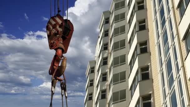 Gancho Guindaste Construção Com Edifício Vários Andares Construção Novo Complexo — Vídeo de Stock