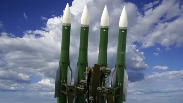 Missiles Antiaériens Russes Modernes Contre Les Nuages Mouvants — Video