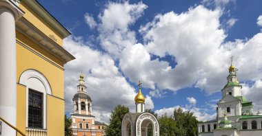 Danilov Manastırı (ayrıca Svyato-Danilov Manastırı veya Kutsal Danilov Manastırı) 13. yüzyılın sonlarında kurulmuştur. Moskova, Rusya