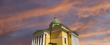 Danilov Manastırı (ayrıca Svyato-Danilov Manastırı veya Kutsal Danilov Manastırı) 13. yüzyılın sonlarında kurulmuştur. Moskova, Rusya