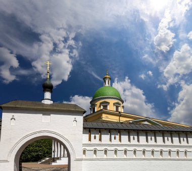 Danilov Manastırı (ayrıca Svyato-Danilov Manastırı veya Kutsal Danilov Manastırı) 13. yüzyılın sonlarında kurulmuştur. Moskova, Rusya