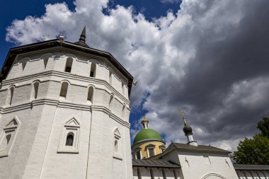 Danilov Manastırı (ayrıca Svyato-Danilov Manastırı veya Kutsal Danilov Manastırı) 13. yüzyılın sonlarında kurulmuştur. Moskova, Rusya