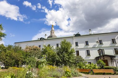 Danilov Manastırı (ayrıca Svyato-Danilov Manastırı veya Kutsal Danilov Manastırı) 13. yüzyılın sonlarında kurulmuştur. Moskova, Rusya