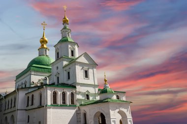 Danilov Manastırı (ayrıca Svyato-Danilov Manastırı veya Kutsal Danilov Manastırı) 13. yüzyılın sonlarında kurulmuştur. Moskova, Rusya