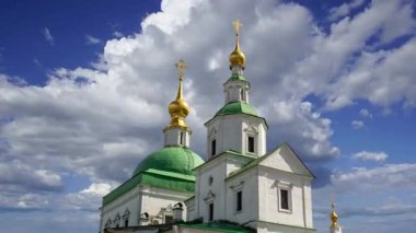 Danilov Manastırı (ayrıca Svyato-Danilov Manastırı veya Kutsal Danilov Manastırı) 13. yüzyılın sonlarında kurulmuştur. Moskova, Rusya