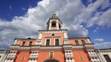 Danilov Manastırı (ayrıca Svyato-Danilov Manastırı veya Kutsal Danilov Manastırı) 13. yüzyılın sonlarında kurulmuştur. Moskova, Rusya