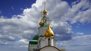 Danilov Manastırı (ayrıca Svyato-Danilov Manastırı veya Kutsal Danilov Manastırı) 13. yüzyılın sonlarında kurulmuştur. Moskova, Rusya