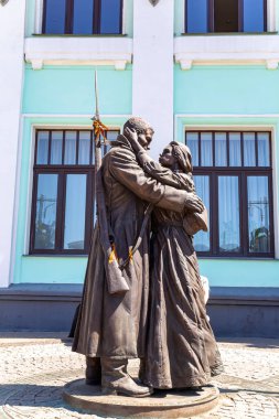 MOSCOW, RUSSIA - JULY, 04 2015: Slavianka 'ya Veda (2014) bir heykel ekibi tarafından kuruldu: Molokostov, Şcherbakov ve mimar Danilov, Sherbakov' un rehberliğinde. Belorussky demiryolu terminali, Moskova, Rusya).  