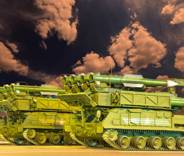 Rus modern silahları gece gökyüzüne ve Rusya 'ya karşı