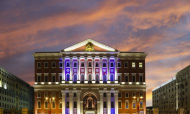 Moskova Belediye Başkanının Konutu (13. Tverskaya Caddesi) Eski Moskova Genel Merkezi, Moskova 'da gece, gece manzarası    