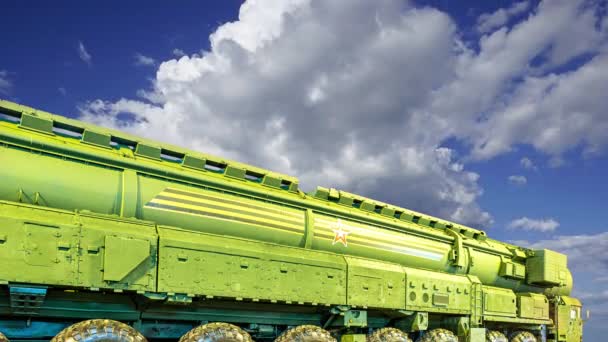 Russische Moderne Wapens Nachts Tegen Bewegende Wolken Rusland — Stockvideo