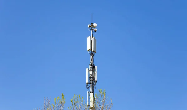 Communication Antennas Radio Telephone Mobile Phone Antennas Sky Background — Stock Photo, Image