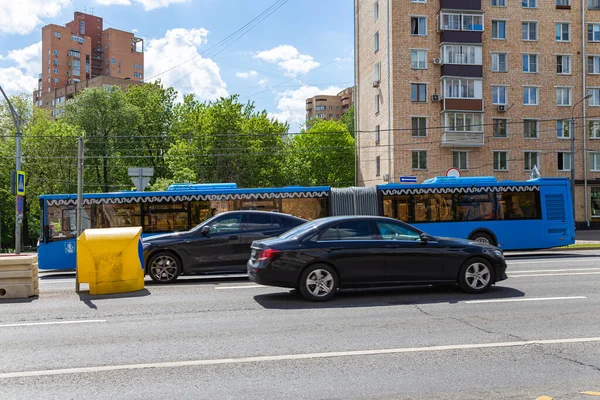 Moskou Russie Mei 2021 Passagiersbus Gaat Langs Route Moskou Rusland — Stockfoto