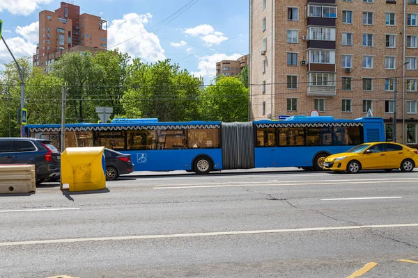 Moskou Russie Mei 2021 Passagiersbus Gaat Langs Route Moskou Rusland — Stockfoto