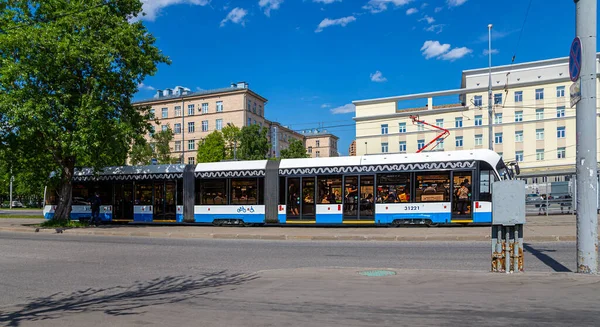 Moskau Russland Mai 2021 Moderne Straßenbahn Elektrischer Nahverkehr Auf Einer — Stockfoto