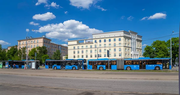 Moskau Russland Mai 2021 Der Personenbus Fährt Die Strecke Entlang — Stockfoto