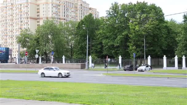 Moscow Russia Juni 2021 Overdag Verkeer Een Van Straten Moskou — Stockvideo