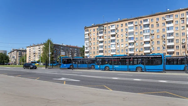 Moskau Russland Juni 2021 Moskauer Busse Parken Auf Dem Parkplatz — Stockfoto