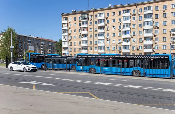 モスクワ ロシア 2021年6月4日 モスクワバスは駐車場に駐車されています — ストック写真