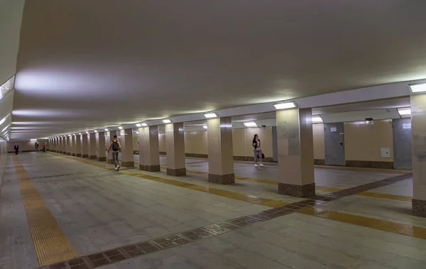 モスクワ ロシア 2021年6月5日 モスクワ市内の通りの地下道 — ストック写真