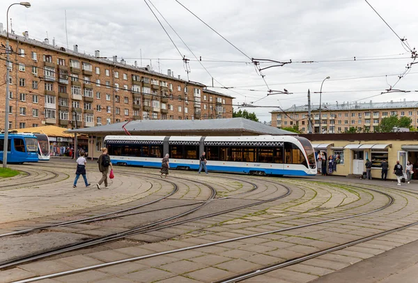 Moskau Russland Juni 2021 Moderne Straßenbahn Elektrischer Nahverkehr Auf Einer — Stockfoto